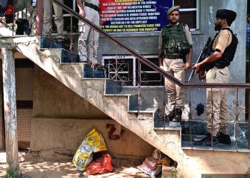 Kulgam Police attaches residential properties of drug peddlers