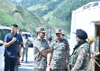 DG CRPF VISITS SRINAGAR, TAKES STOCK OF SECURITY & OPERATIONAL PREPAREDNESS IN VIEW OF FORTHCOMING AMARNATHJI YATRA
