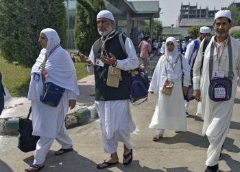 Declining Hajj applications in J&K a matter of grave concern, says Grand Mufti